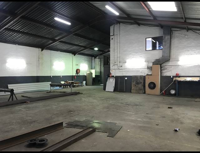 435M² FACTORY TO LET IN STIKLAND INDUSTRIAL